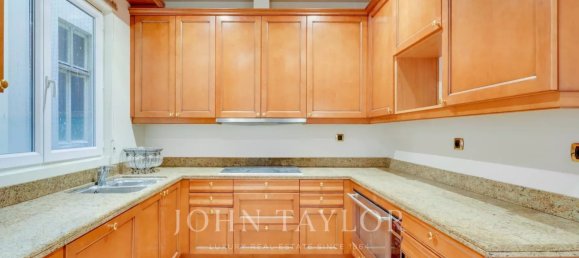 4 Schlafzimmer Wohnung in Paris, France, Nr. 345050 6