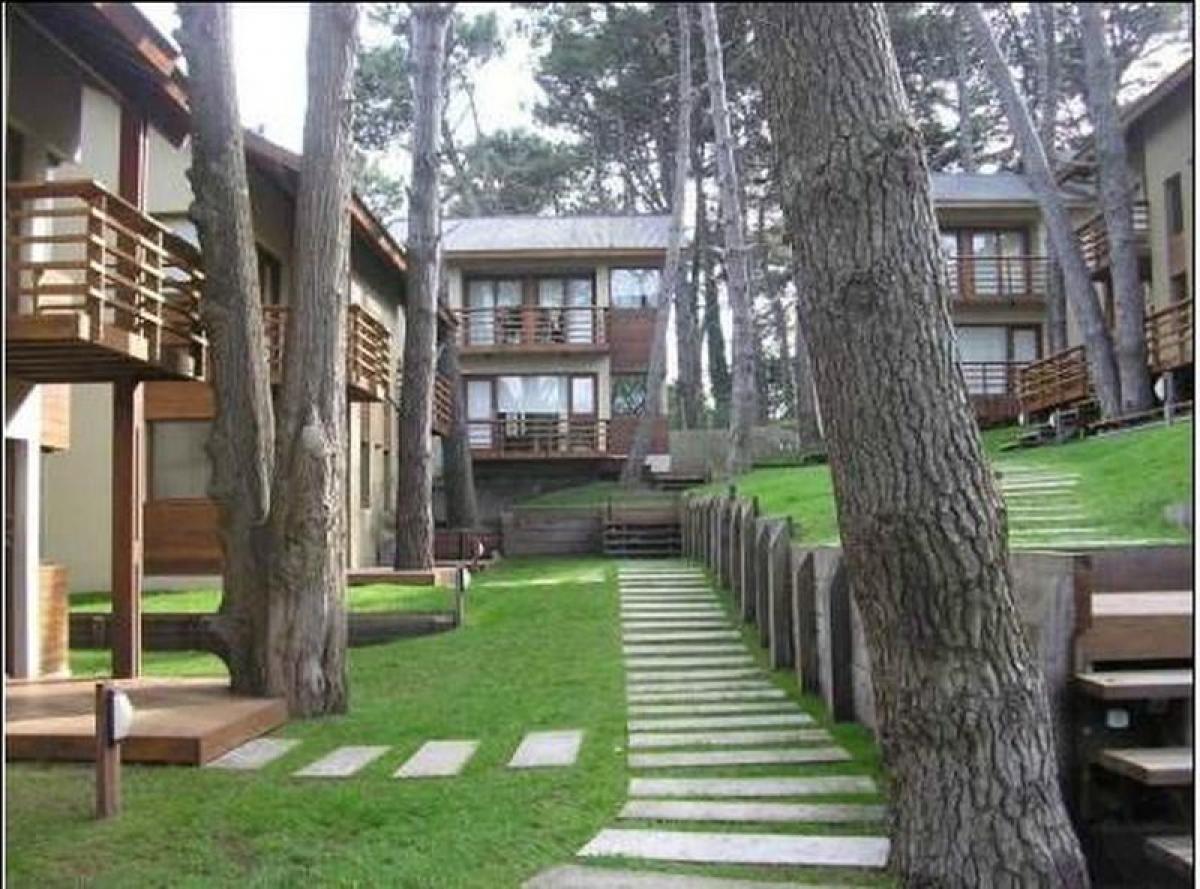 1800m² Hotel in Mar del Plata, Argentina No. 107947