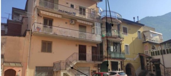 3 rooms Apartment in Solofra, Italy No. 257983 10