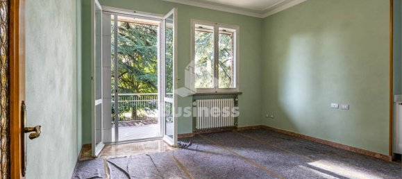 4 Schlafzimmer Wohnung in Reggio Emilia, Italy, Nr. 329253 4