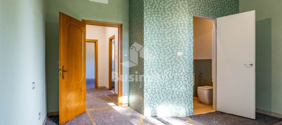 4 Schlafzimmer Wohnung in Reggio Emilia, Italy, Nr. 329253 16