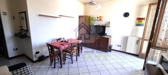 2 bedrooms Apartment in Castelvetro Piacentino, Italy No. 353106 3