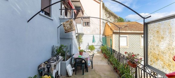 3 bedrooms House in Porto, Portugal No. 27370 27