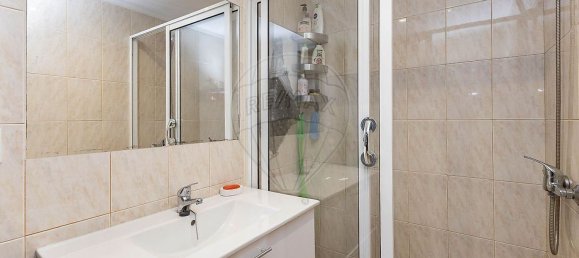 3 bedrooms House in Porto, Portugal No. 27370 23