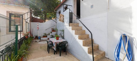 3 bedrooms House in Porto, Portugal No. 27370 26