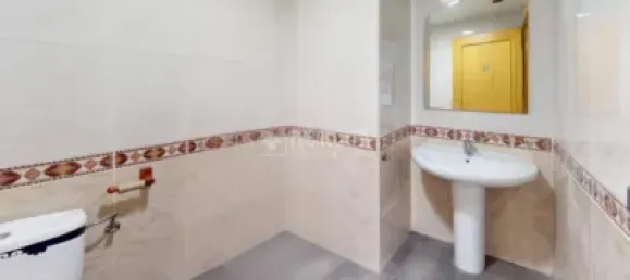 117m² Commercial property in Valencia, Spain No. 134627 24