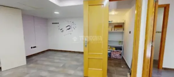 117m² Commercial property in Valencia, Spain No. 134627 21