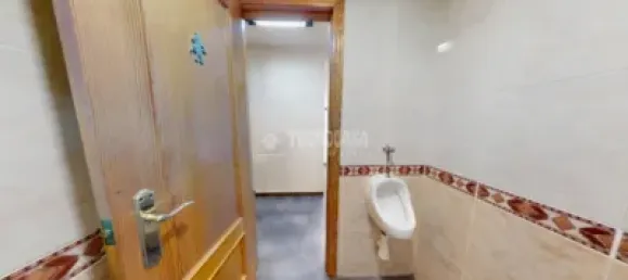 117m² Commercial property in Valencia, Spain No. 134627 25