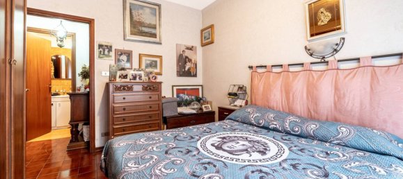 3 bedrooms Apartment in Rome, Italy No. 31579 10