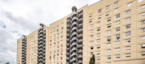 3 bedrooms Apartment in Rome, Italy No. 31579 31