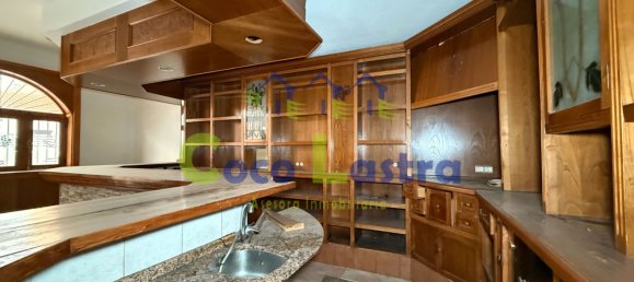 129m² Commercial property in Ciudad Rodrigo, Spain No. 72610 4