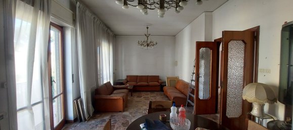 5 bedrooms Apartment in Portici, Italy No. 326320 9