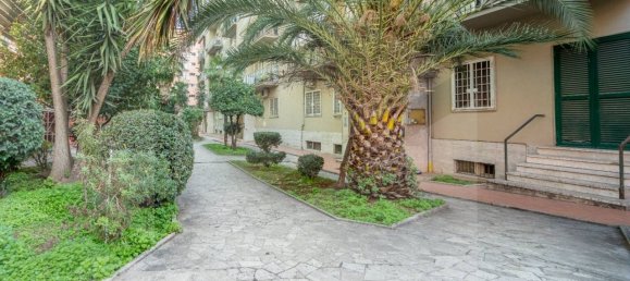 Apartamento de 3 habitaciónes en Rome, Italy No. 20624 4