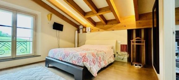 2 bedrooms Penthouse in Casalgrande, Italy No. 212008 33