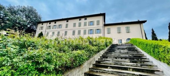 2 bedrooms Penthouse in Casalgrande, Italy No. 212008 3