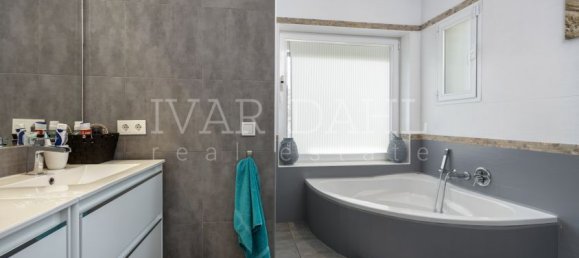 4 Schlafzimmer Villa in Malaga, Spain, Nr. 42420 19