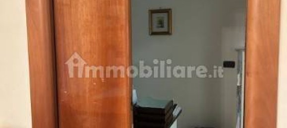 4 rooms Office in Bari, Italy No. 256013 6