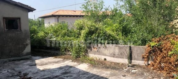 6 bedrooms House in Verona, Italy No. 263104 4