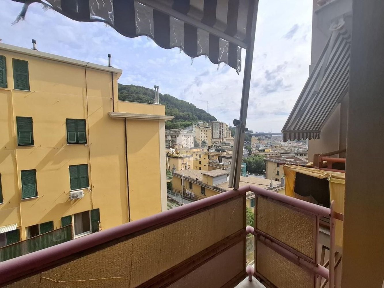 4 rooms Apartment in Genoa, Italy No. 293303