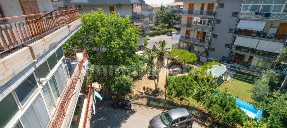 Apartamento de 2 dormitorios en Aci Catena, Italy No. 274566 17