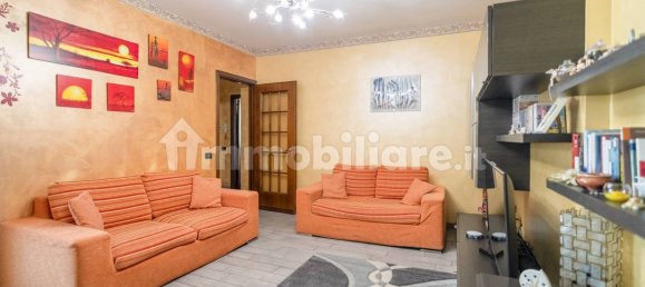Apartamento de 2 dormitorios en Aci Catena, Italy No. 274566 4