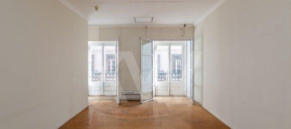 6 bedrooms Apartment in Lisbon, Portugal No. 89237 4