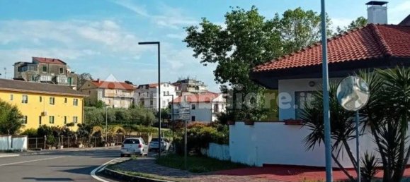 5 bedrooms Villa in Canosa Sannita, Italy No. 330474 6