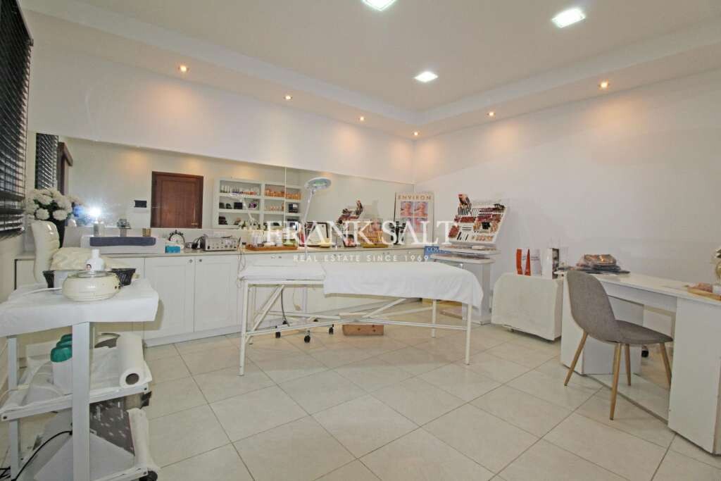 Магазин 35м² в Моста, Мальта № 12555