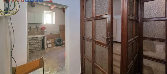 5 bedrooms Villa in Filottrano, Italy No. 292773 28