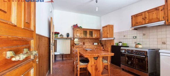 5 bedrooms Villa in Filottrano, Italy No. 292773 4