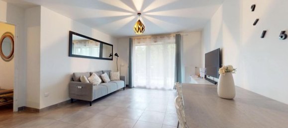 Квартира с 2 спальнями в Кормей-ан-Паризи, Франция № 303797 3