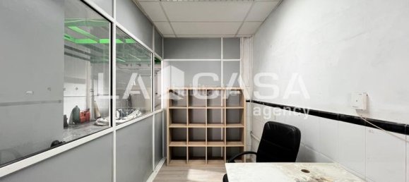184m² Commercial property in Badalona, Spain No. 159835 2