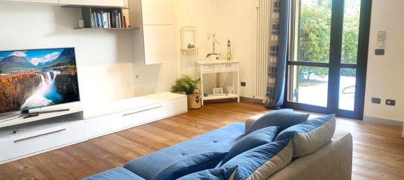 3 bedrooms Apartment in Reggio Emilia, Italy No. 313263 8