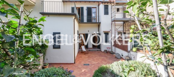 3 bedrooms Villa in Florence, Italy No. 127140 23