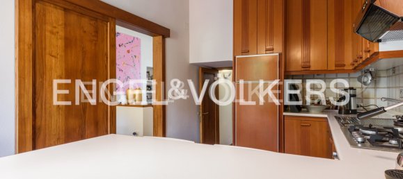3 bedrooms Villa in Florence, Italy No. 127140 16