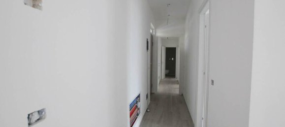 Квартира с 3 спальнями в Сиена, Италия № 216041 6