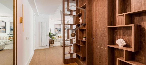 Apartamento de 3 dormitorios en Madrid, Spain No. 167277 5