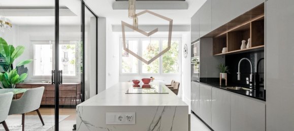 Apartamento de 3 dormitorios en Madrid, Spain No. 167277 8