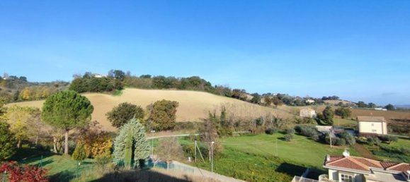 Villa de 21 habitación en Colli al Metauro, Italy No. 152214 9