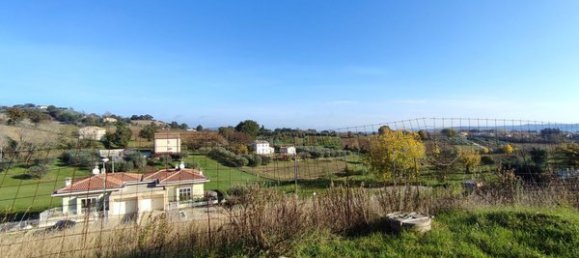 Villa de 21 habitación en Colli al Metauro, Italy No. 152214 5