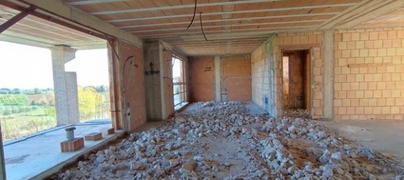 Villa de 21 habitación en Colli al Metauro, Italy No. 152214 12