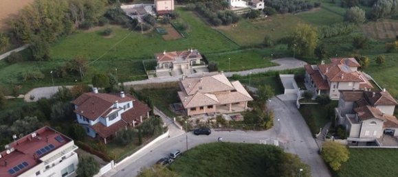 Villa de 21 habitación en Colli al Metauro, Italy No. 152214 7