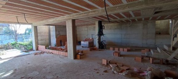 Villa de 21 habitación en Colli al Metauro, Italy No. 152214 8