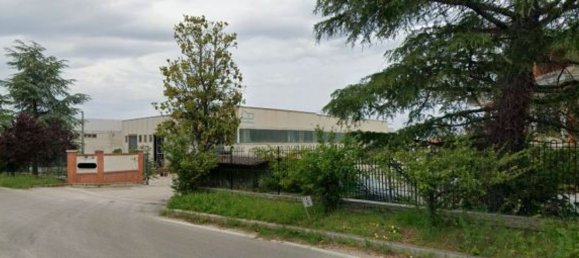 8246m² Warehouse in Orsogna, Italy No. 265950 4