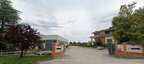 8246m² Warehouse in Orsogna, Italy No. 265950 2