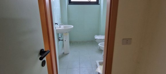 240m² Warehouse in Lucca, Italy No. 127743 8