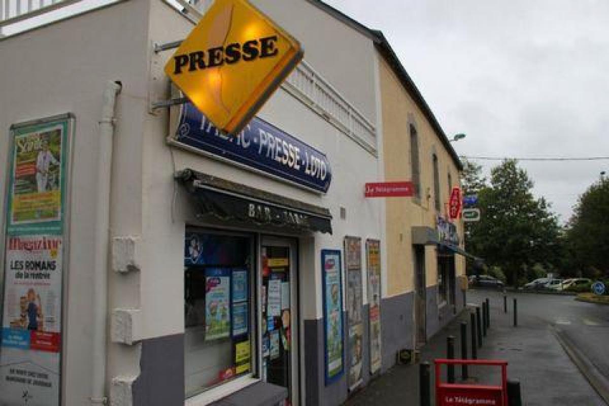 200m² Office in Lanester, France No. 18454