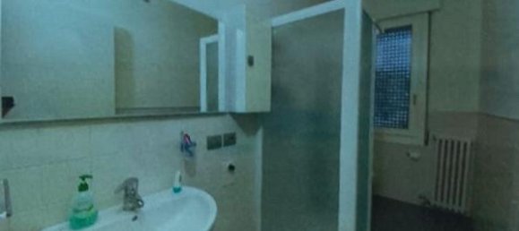 3-salle Appartement à Poggio Rusco, Italy No. 257387 5