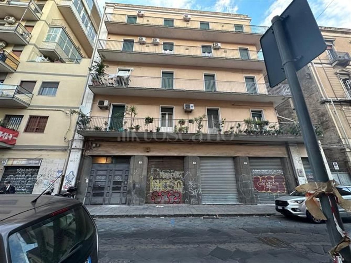 Apartamento de 6 habitaciónes en Catania, Italy No. 130568