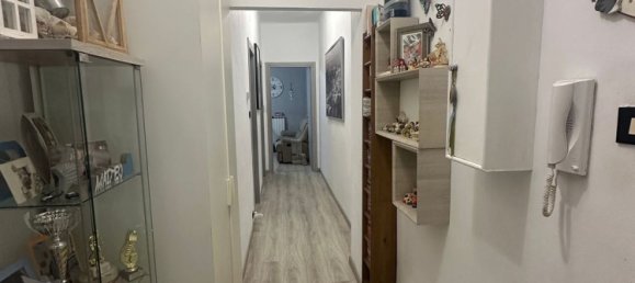 2 bedrooms Apartment in Genoa, Italy No. 364693 4